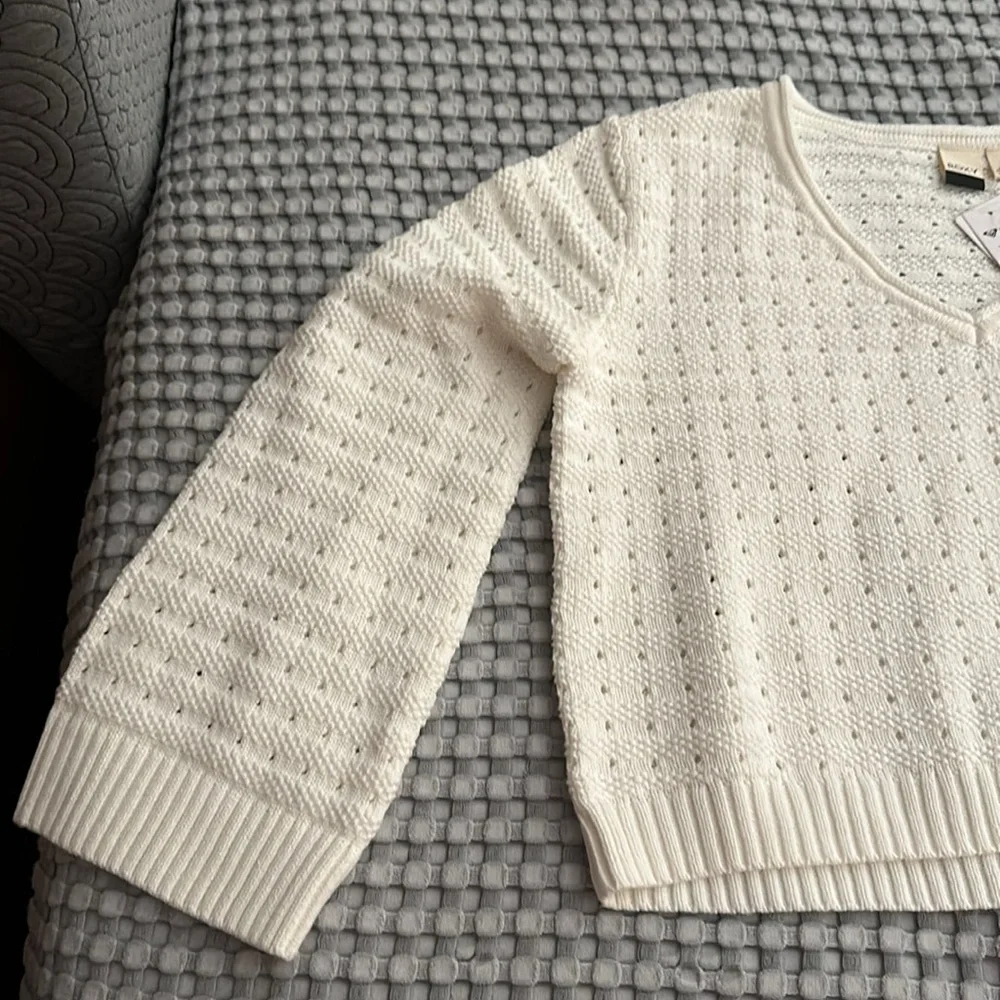 NWT Roxy White Sweater Large - Picture 8 of 13